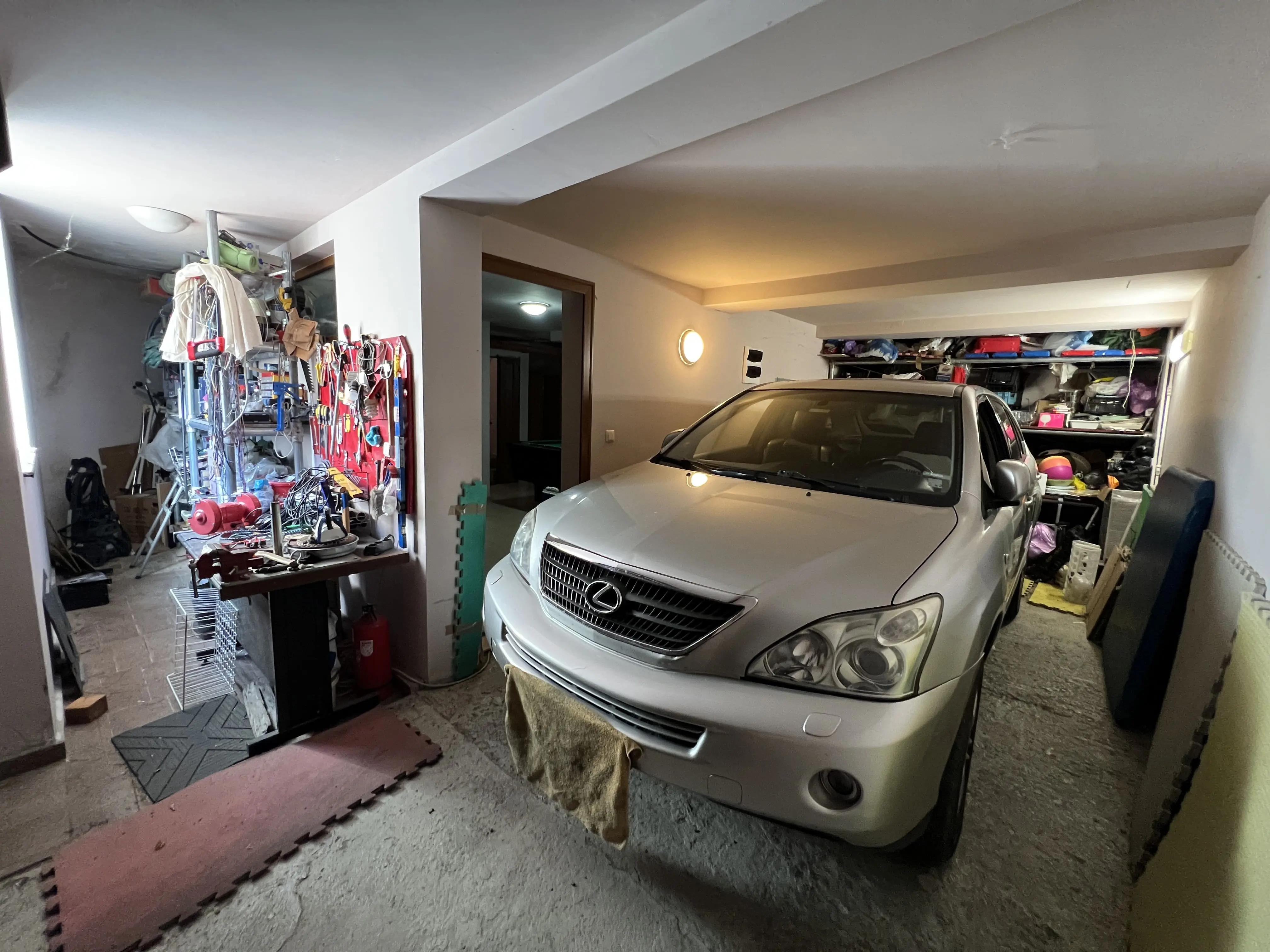 Трехэтажный дом в Святом Власе