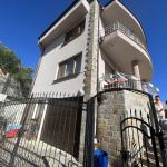 Трехэтажный дом в Святом Власе