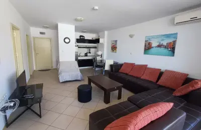 Двухкомнатная квартира в комплексе Grand Kamelia