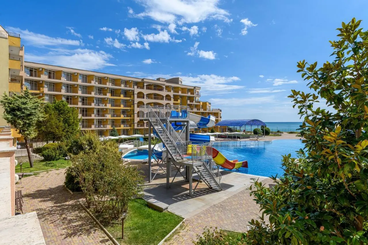 Двухкомнатная квартира в комплексе Midia Family Resort