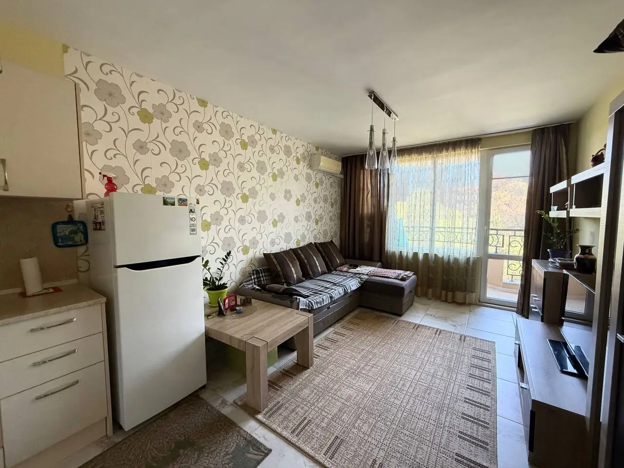 Студия в комплексе Flora Beach Resort