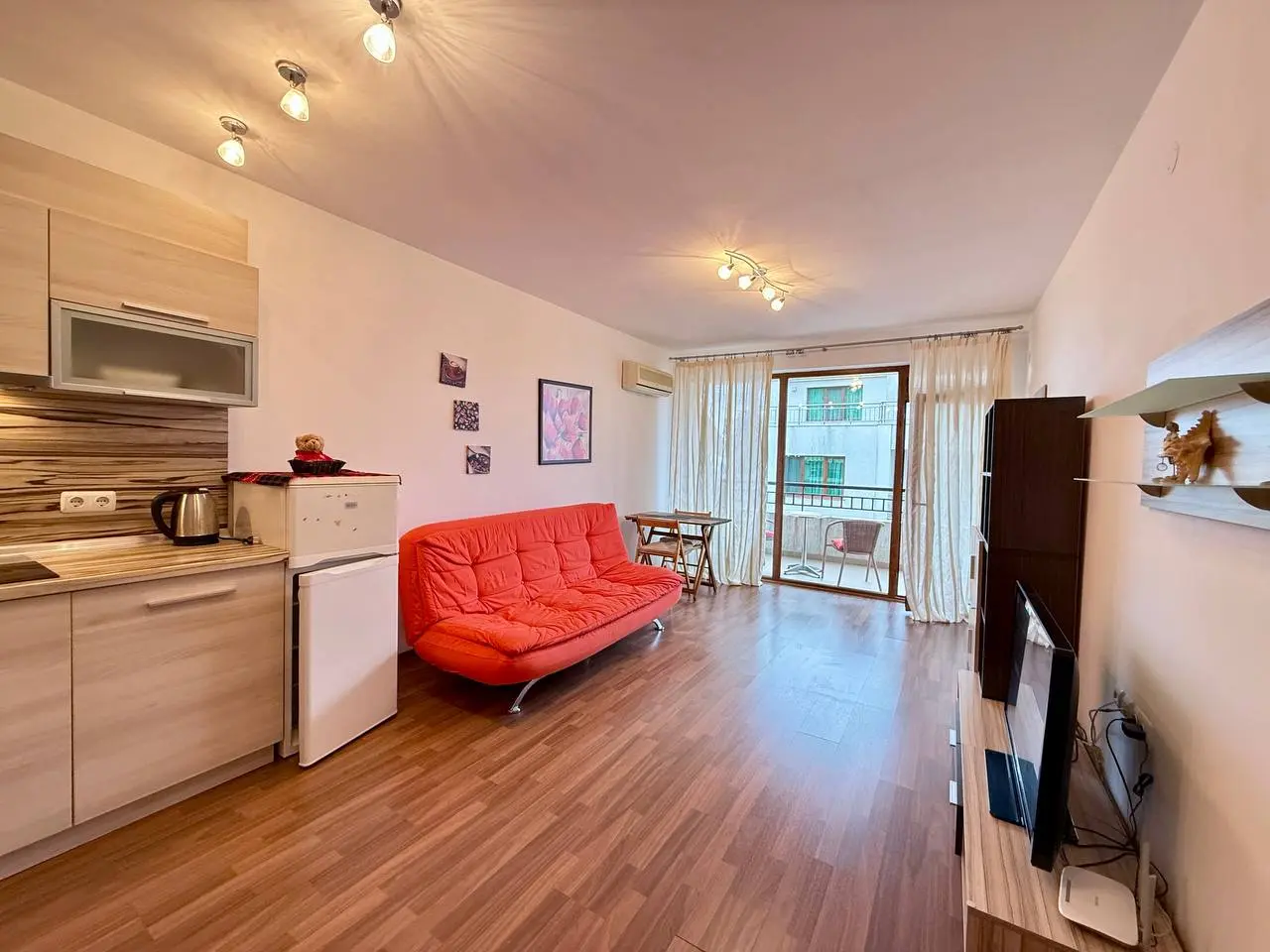 Двухкомнатная квартира в комплексе Villa Aqua