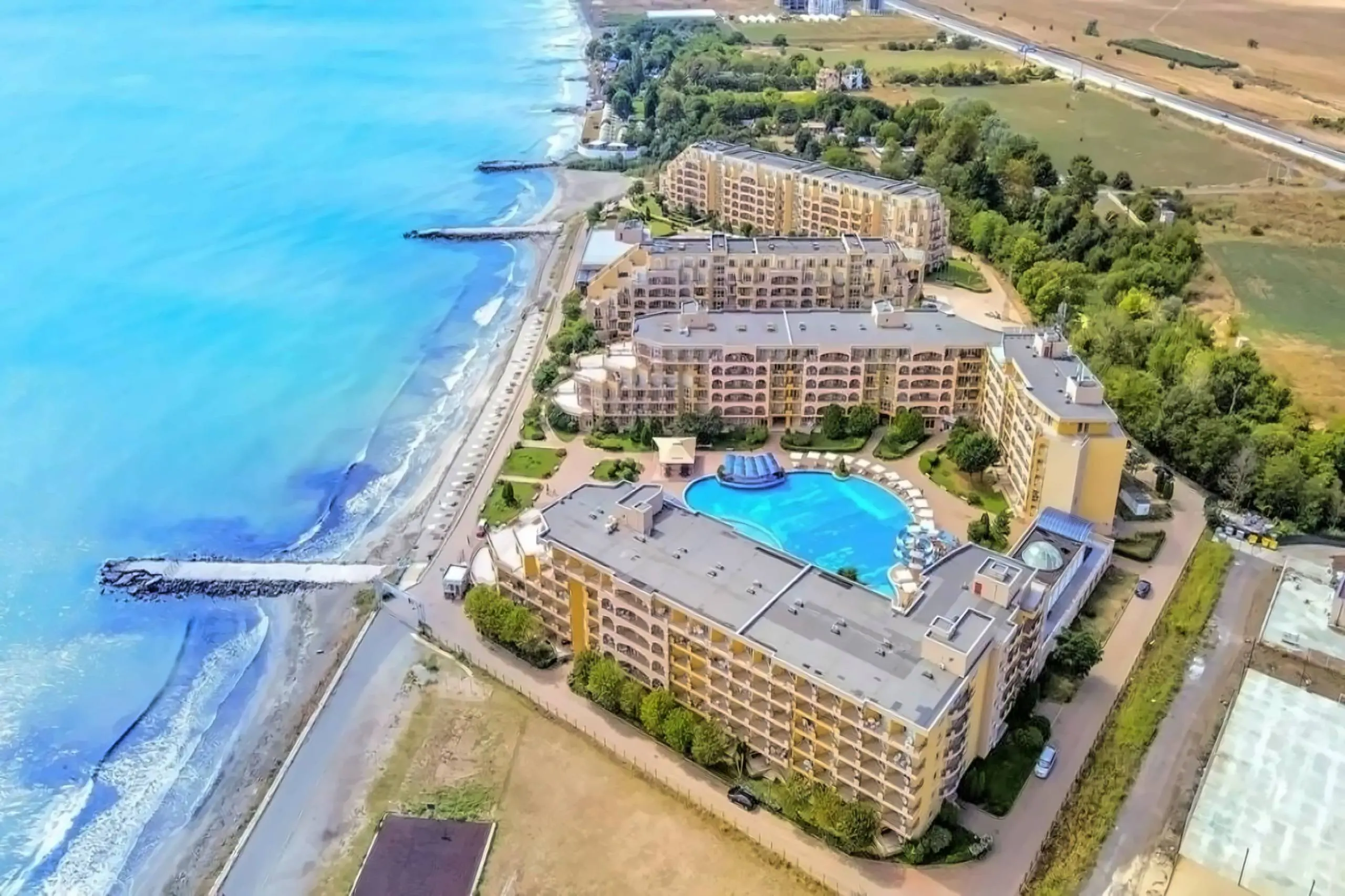 Трёхкомнатная квартира в комплексе Midia Family Resort