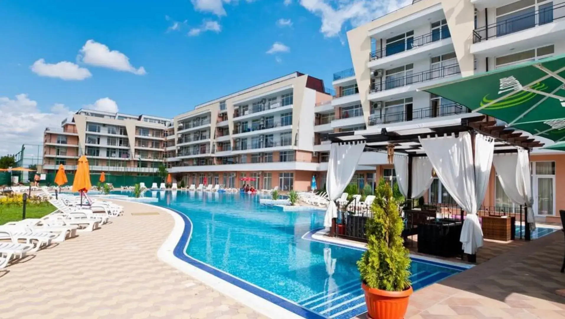 Студия в комплексе Grand Kamelia Holiday