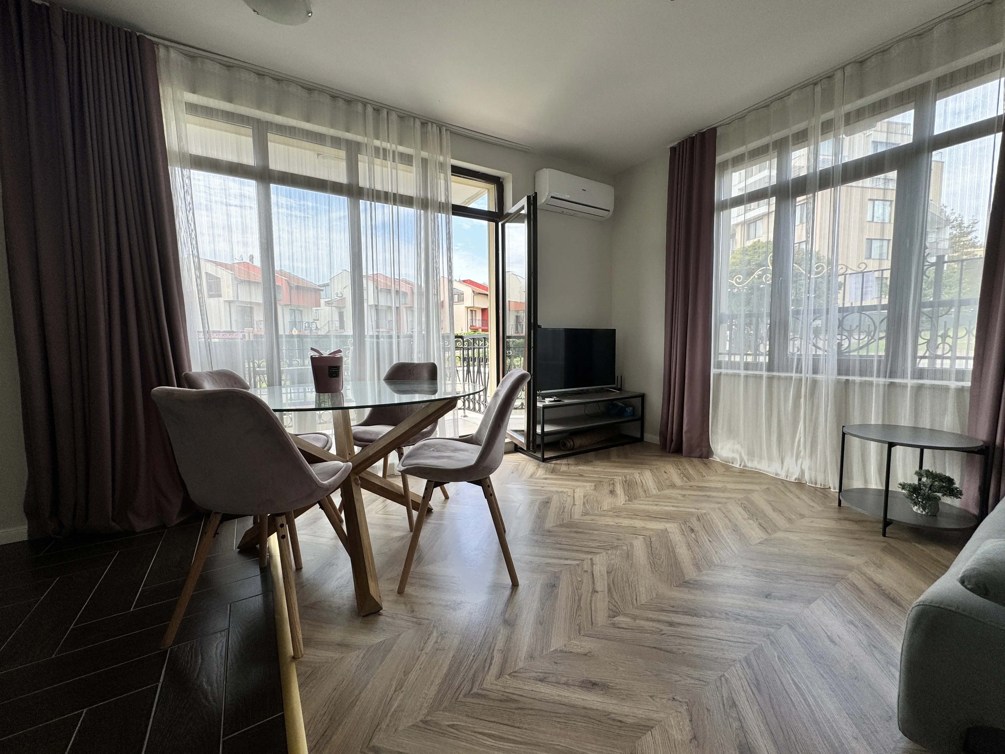 Квартира с одной спальней в Romance Paris, Святой Влас — 50 м²
